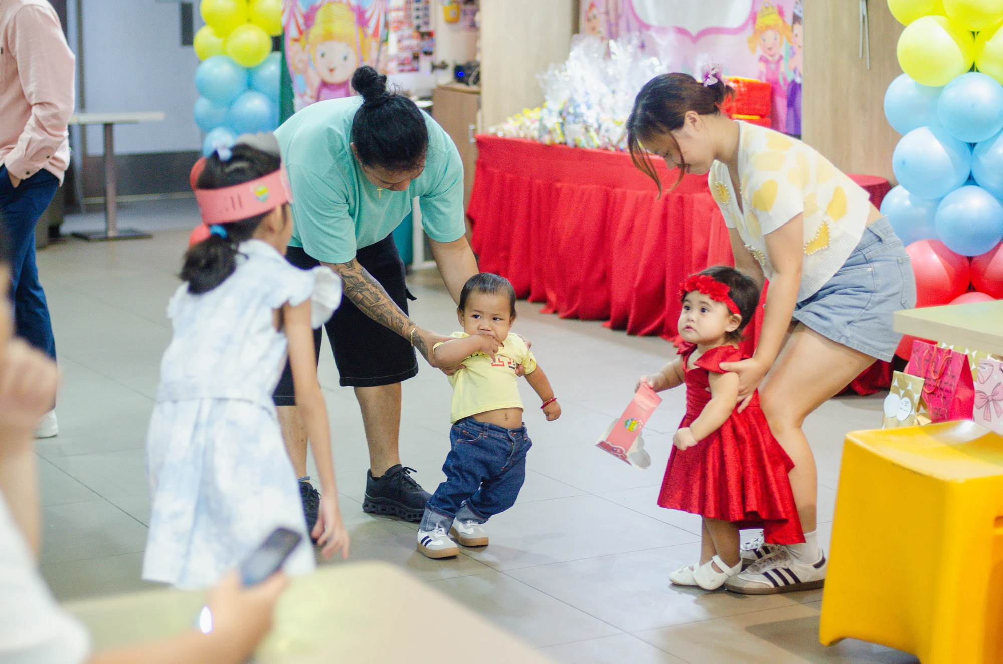 Kiana’s first birthday collection — DSC_5533.jpg